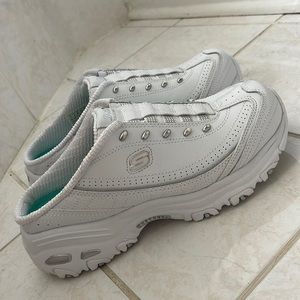 Skechers air cooled memory foam shoes